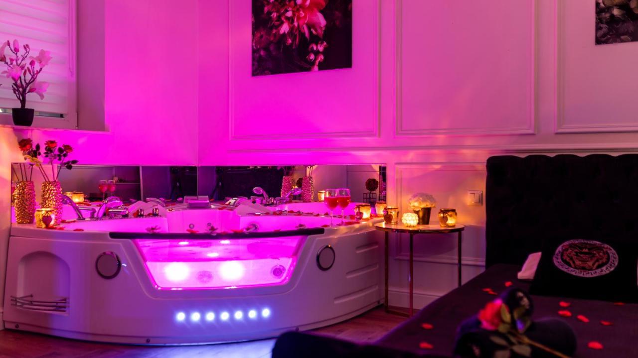 Vistula Boulevards Jacuzzi Apartment Cracovie Extérieur photo